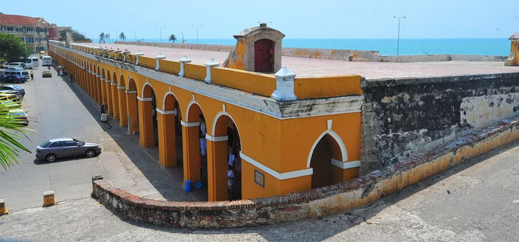Vida diurna en Cartagena - Sitios turísticos en Cartagena que visitar 
